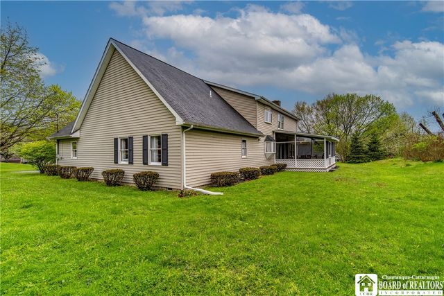 700 Weeks Street, Jamestown, NY 14701