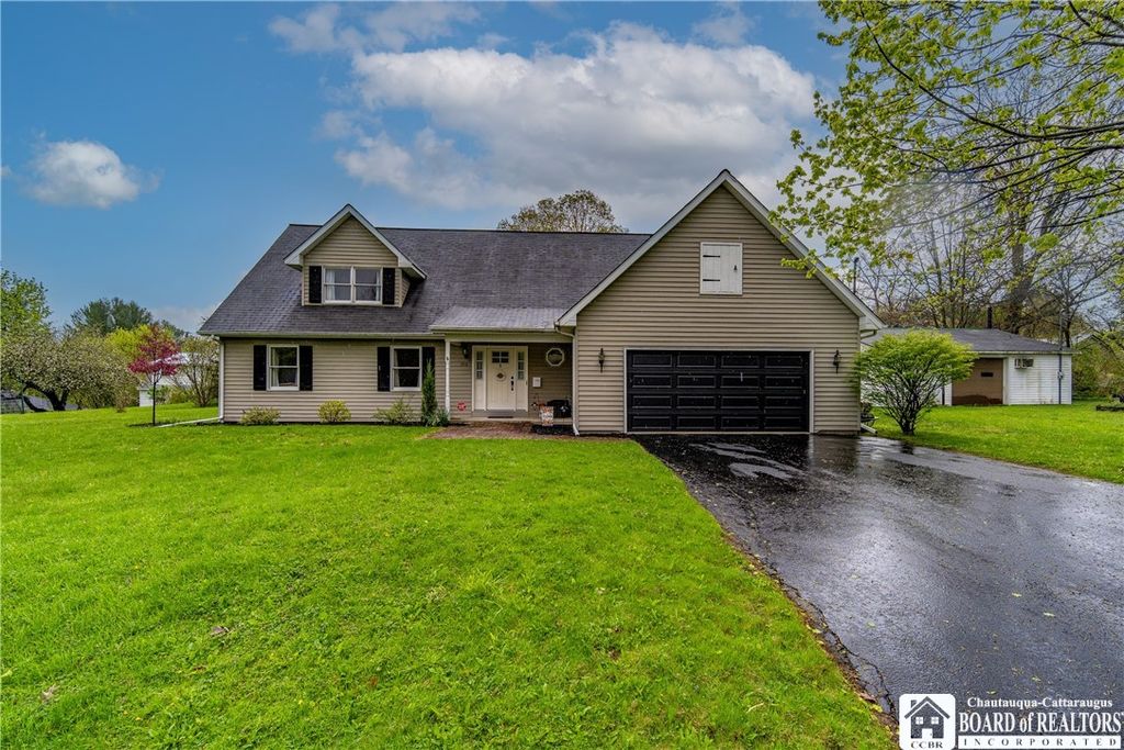 700 Weeks Street, Jamestown, NY 14701