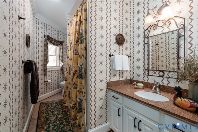 16484 W Crescent Ln, Montpelier, VA 23192