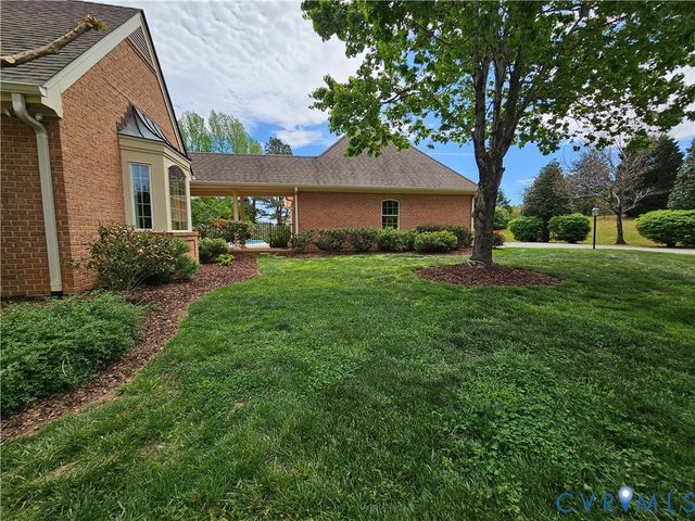 16484 W Crescent Ln, Montpelier, VA 23192