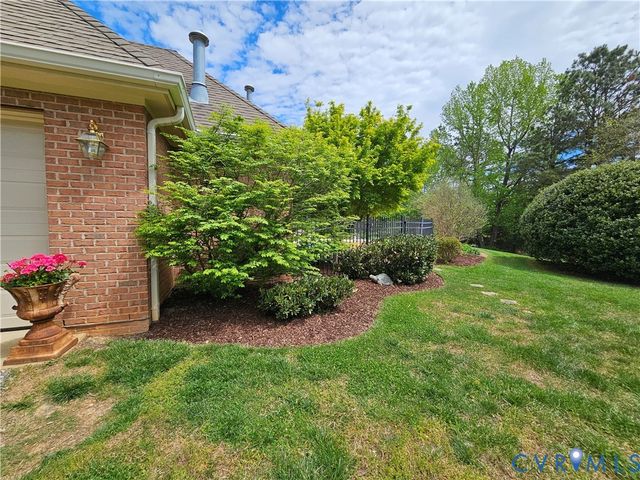 16484 W Crescent Ln, Montpelier, VA 23192