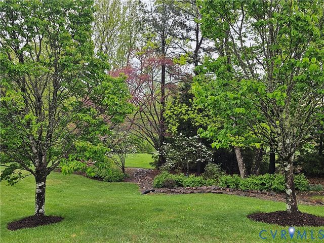 16484 W Crescent Ln, Montpelier, VA 23192