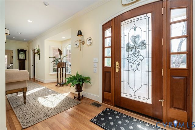 16484 W Crescent Ln, Montpelier, VA 23192