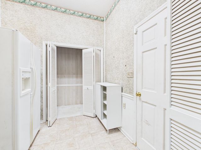 102 Candlewood Court, Summerville, SC 29485