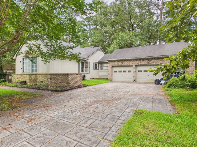 102 Candlewood Court, Summerville, SC 29485