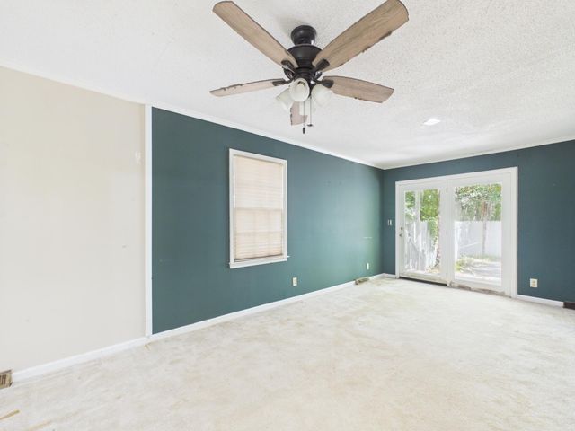 102 Candlewood Court, Summerville, SC 29485