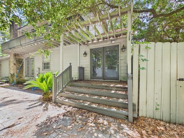 102 Candlewood Court, Summerville, SC 29485