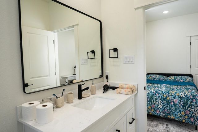 3542 Amos Street A, Houston, TX 77021