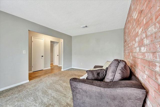 3910 Laura Leigh Drive, Friendswood, TX 77546