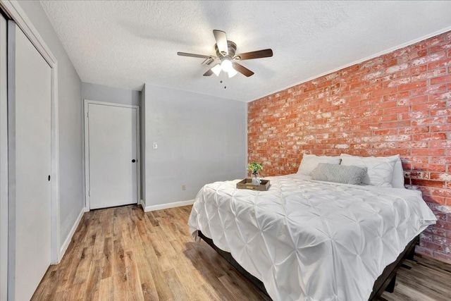 3910 Laura Leigh Drive, Friendswood, TX 77546