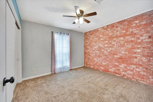 3910 Laura Leigh Drive, Friendswood, TX 77546