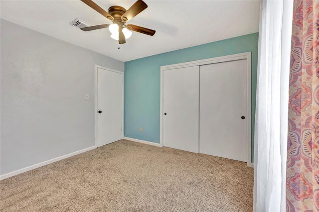 3910 Laura Leigh Drive, Friendswood, TX 77546