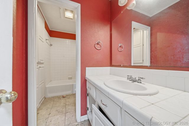 2 Westwind Drive, Sand Springs, OK 74063