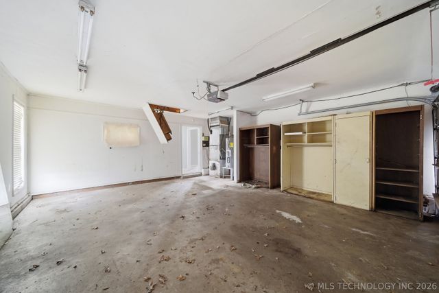 2 Westwind Drive, Sand Springs, OK 74063