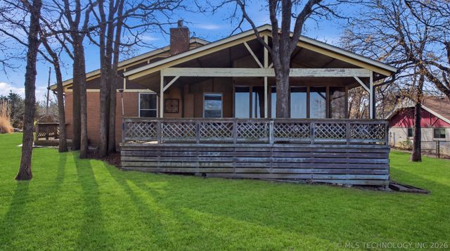 2 Westwind Drive, Sand Springs, OK 74063