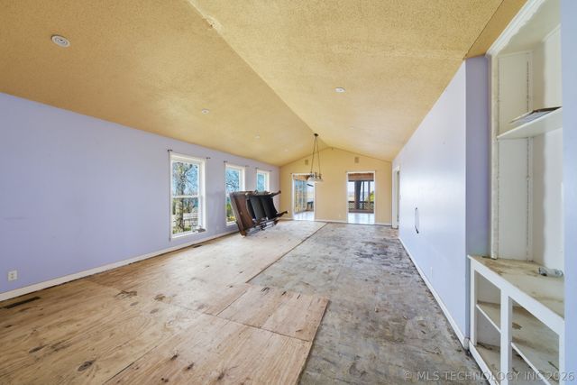 2 Westwind Drive, Sand Springs, OK 74063