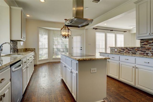 1307 Normandy Drive, Southlake, TX 76092