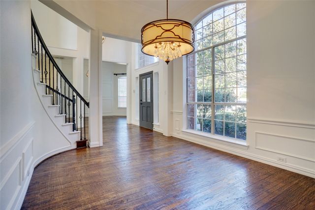 1307 Normandy Drive, Southlake, TX 76092