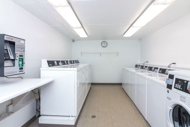 475 N Cass Avenue 202, Westmont, IL 60559