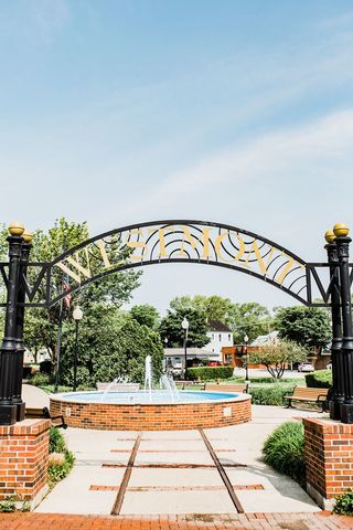 475 N Cass Avenue 202, Westmont, IL 60559