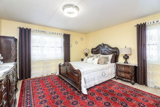 475 N Cass Avenue 202, Westmont, IL 60559