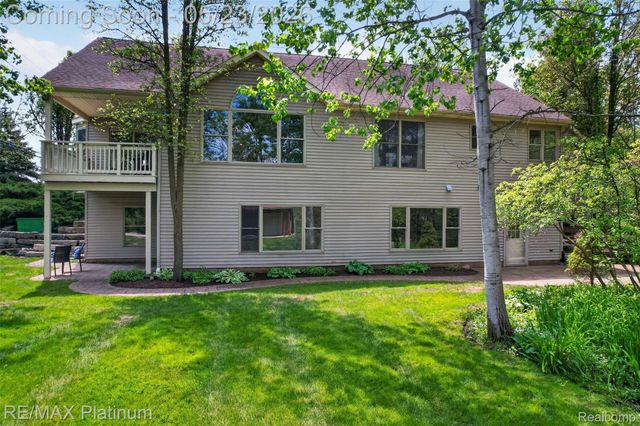 59360 Foxpointe Lane, Lyon Charter Township, MI 48178