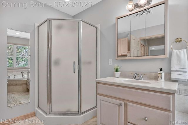 59360 Foxpointe Lane, Lyon Charter Township, MI 48178