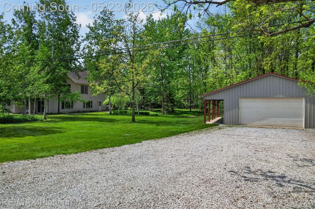59360 Foxpointe Lane, Lyon Charter Township, MI 48178