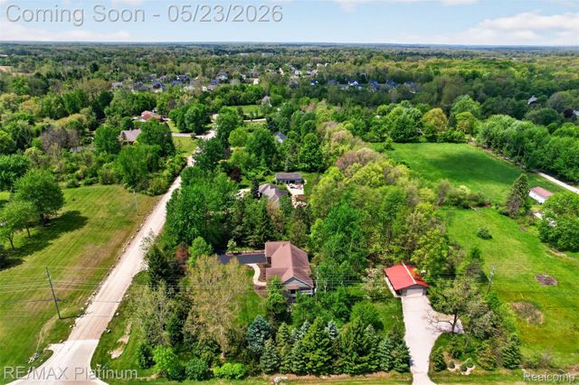 59360 Foxpointe Lane, Lyon Charter Township, MI 48178