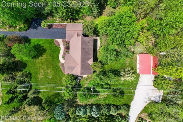 59360 Foxpointe Lane, Lyon Charter Township, MI 48178