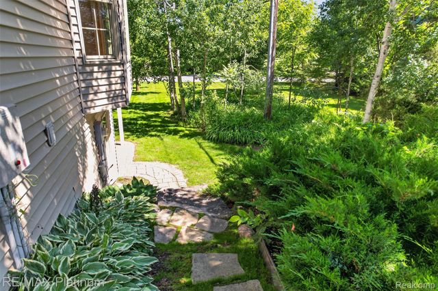 59360 Foxpointe Lane, Lyon Charter Township, MI 48178