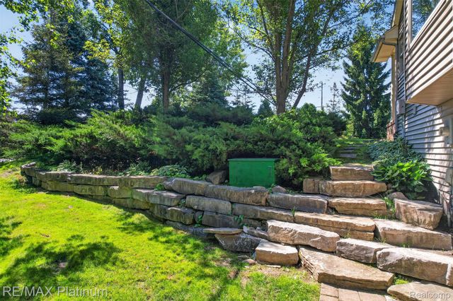 59360 Foxpointe Lane, Lyon Charter Township, MI 48178