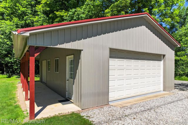 59360 Foxpointe Lane, Lyon Charter Township, MI 48178