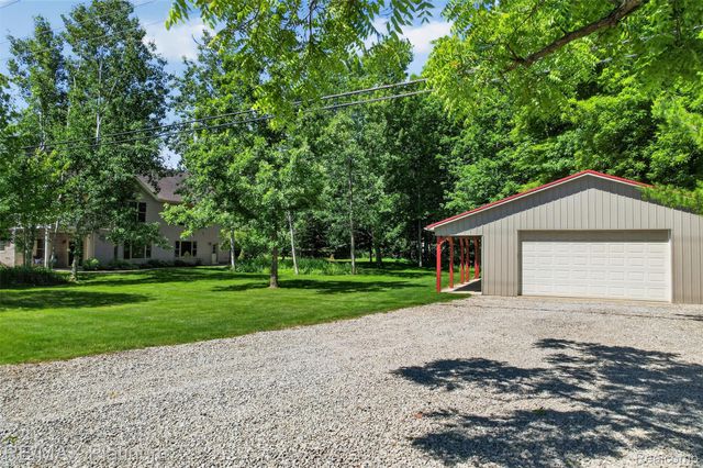 59360 Foxpointe Lane, Lyon Charter Township, MI 48178