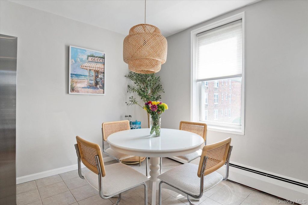 60 Hempstead Avenue 2C, Lynbrook, NY 11563 — photo 5