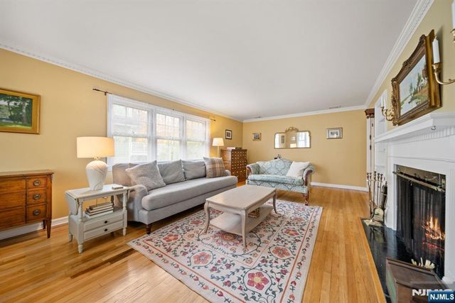 70 Highland Avenue, Midland Park, NJ 07432