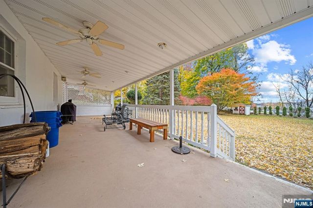 70 Highland Avenue, Midland Park, NJ 07432