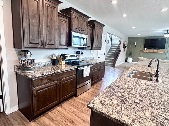 1496 W 2000 S, Syracuse, UT 84075