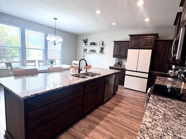 1496 W 2000 S, Syracuse, UT 84075