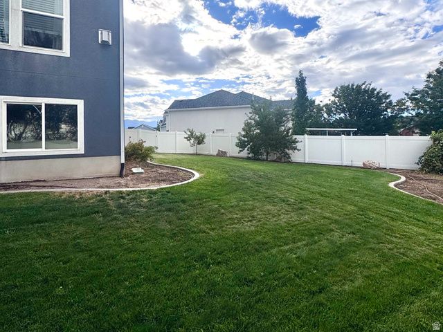 1496 W 2000 S, Syracuse, UT 84075