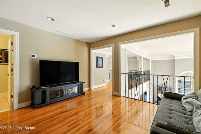 11318 Bodley Dr, Louisville, KY 40223