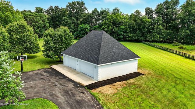 11318 Bodley Dr, Louisville, KY 40223