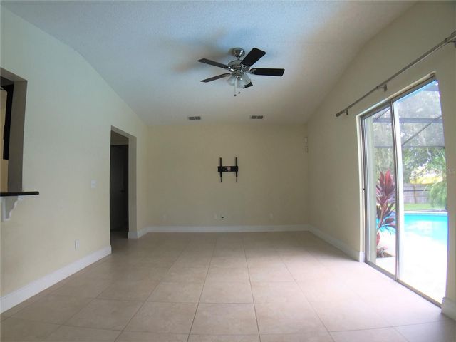 1927 E LAKE DRIVE, Casselberry, FL 32707