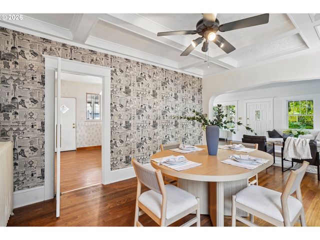 2333 Ne 37TH Ave, Portland, OR 97212