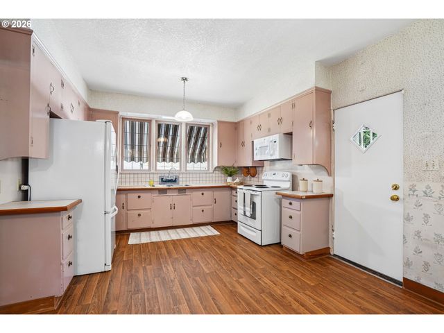 2333 Ne 37TH Ave, Portland, OR 97212