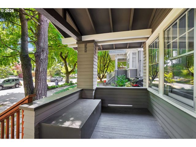 2333 Ne 37TH Ave, Portland, OR 97212