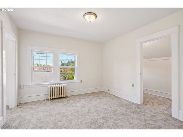 2333 Ne 37TH Ave, Portland, OR 97212