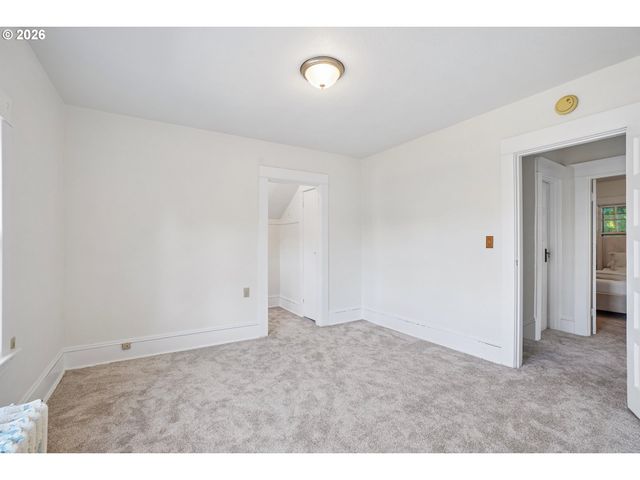 2333 Ne 37TH Ave, Portland, OR 97212