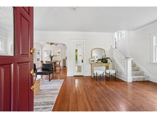 2333 Ne 37TH Ave, Portland, OR 97212