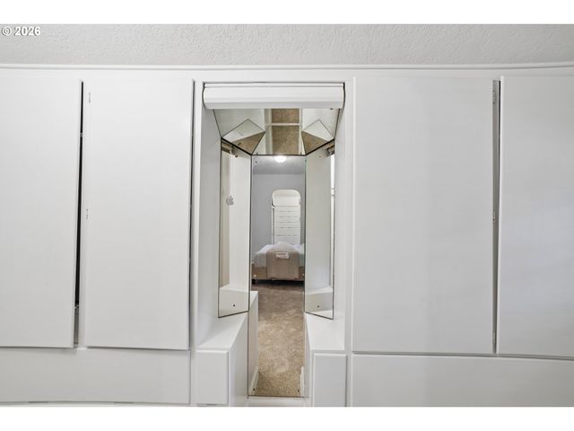 2333 Ne 37TH Ave, Portland, OR 97212